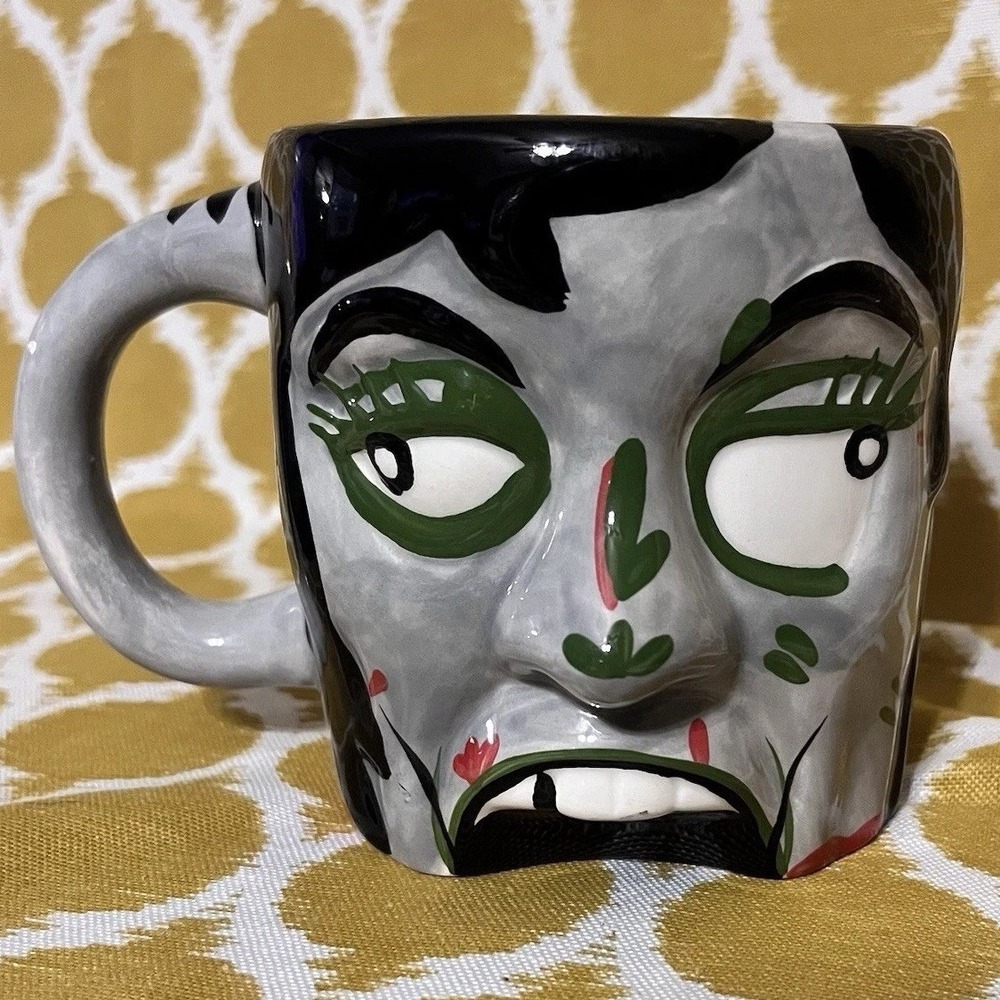 ThinkGeek Zombie Girl Ceramic Coffee Mug 3D Cup 16 oz Tea Decor Cosplay Art